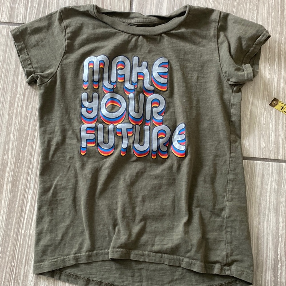 Girls Sz 8 Tee